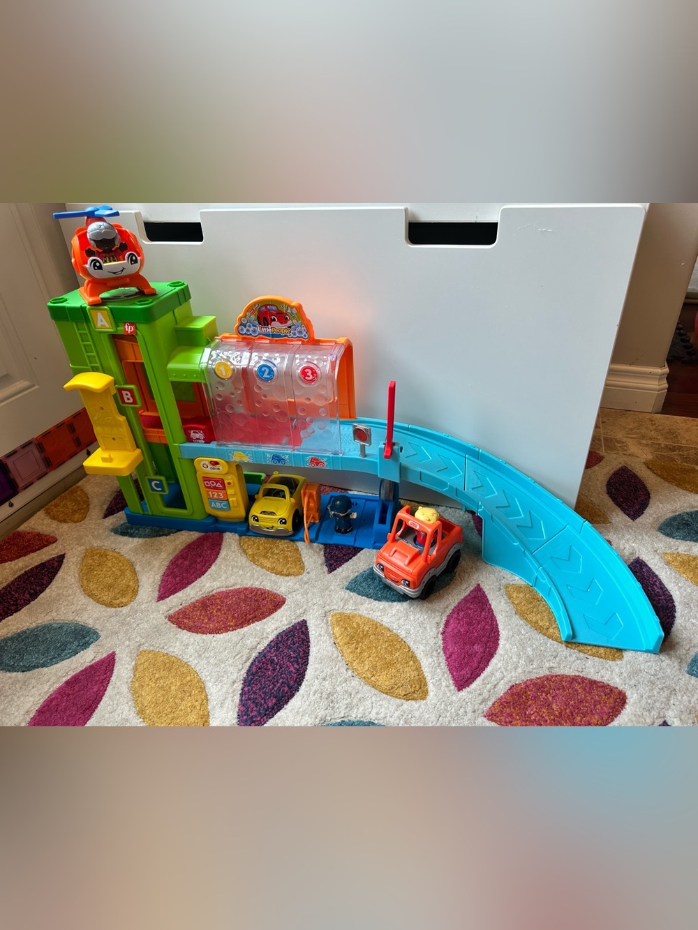 Fisher price little people car wash with extra vehicles